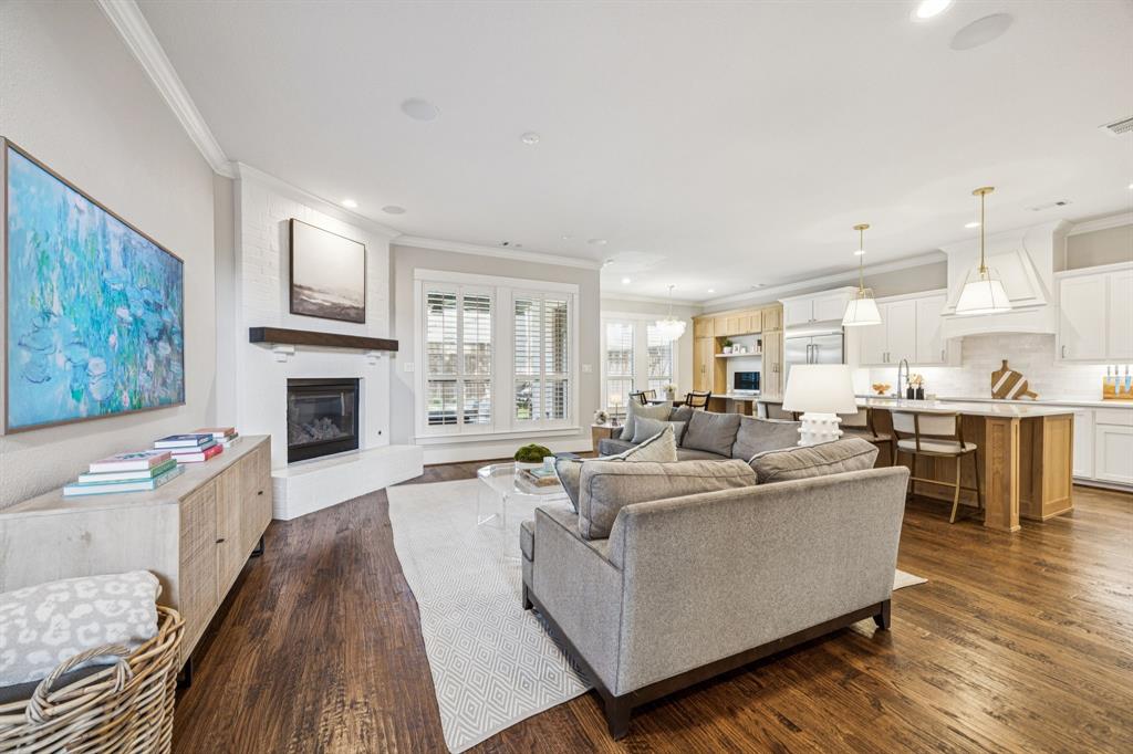 Wilshire Summit - Residential