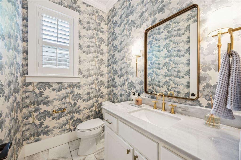 Wilshire Summit - Residential