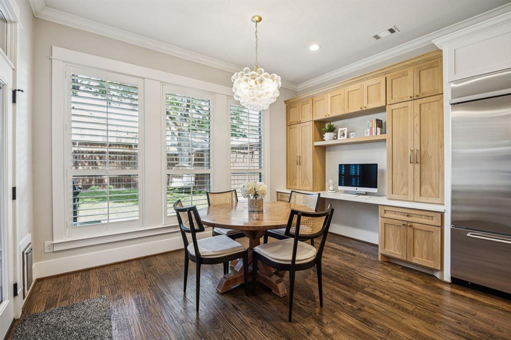 Wilshire Summit - Residential