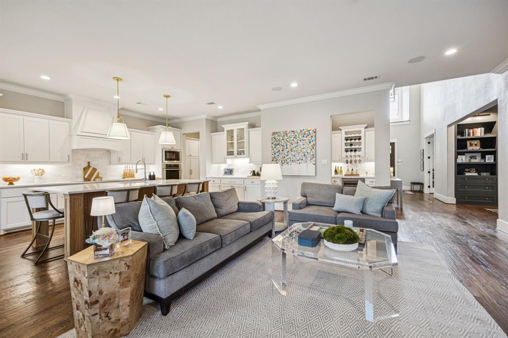 Wilshire Summit - Residential