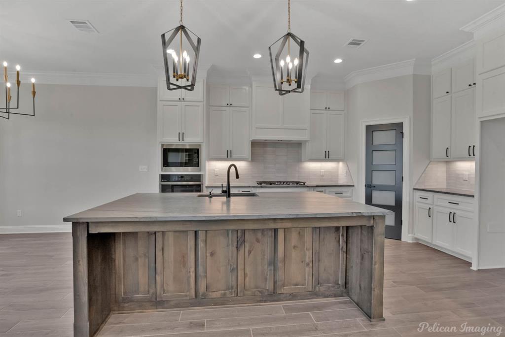 507 Cocodrie Drive