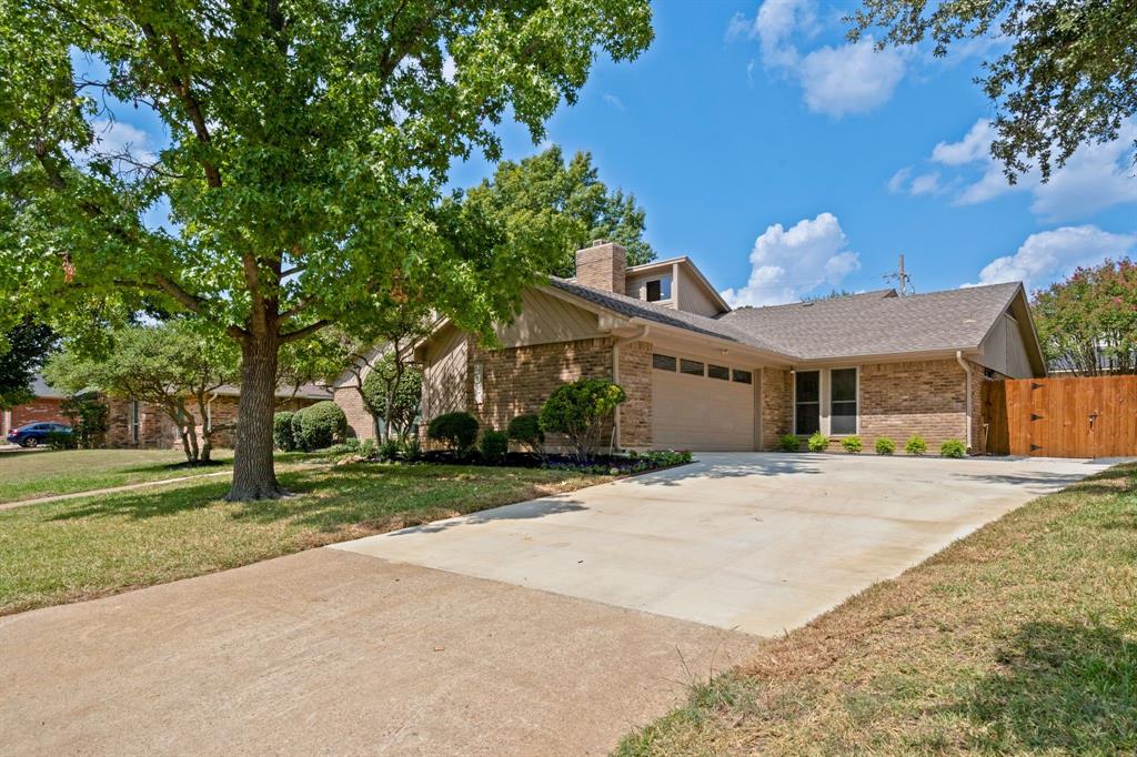 2011 Riverforest Drive
