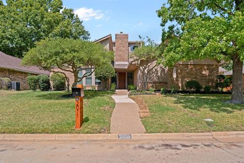 2011 Riverforest Drive Arlington TX 76017