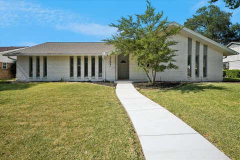 Photo of 3237 Timberview Road, Dallas, TX 75229 (MLS # 21350230)