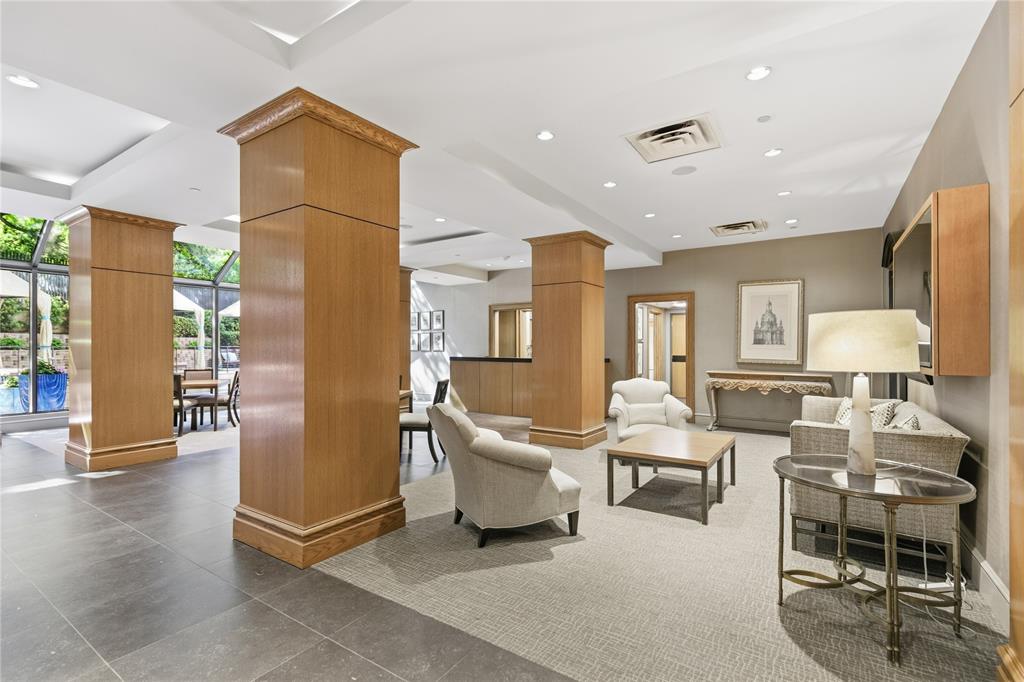 La Tour - Residential