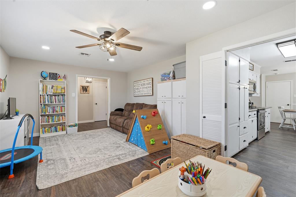 8230 Shadowwood Drive