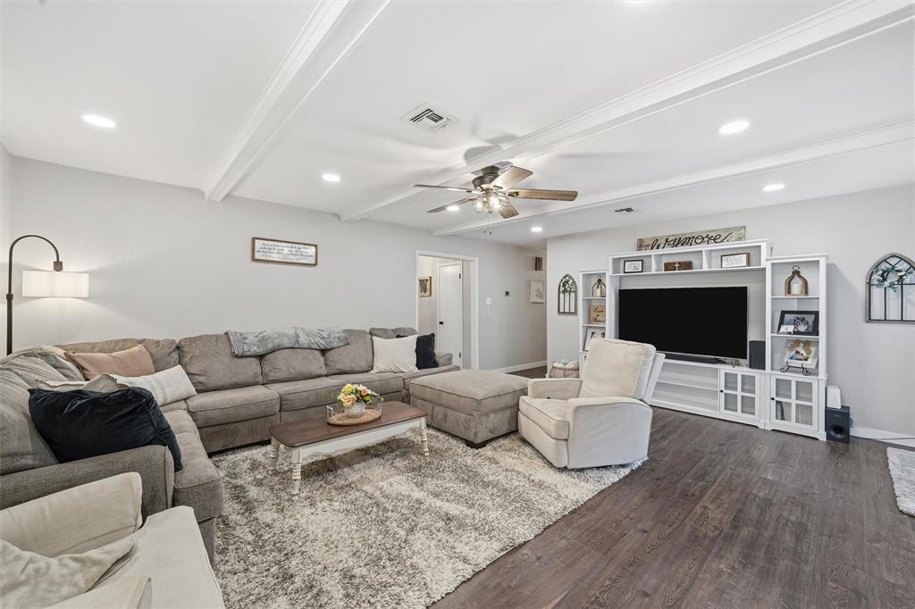 8230 Shadowwood Drive