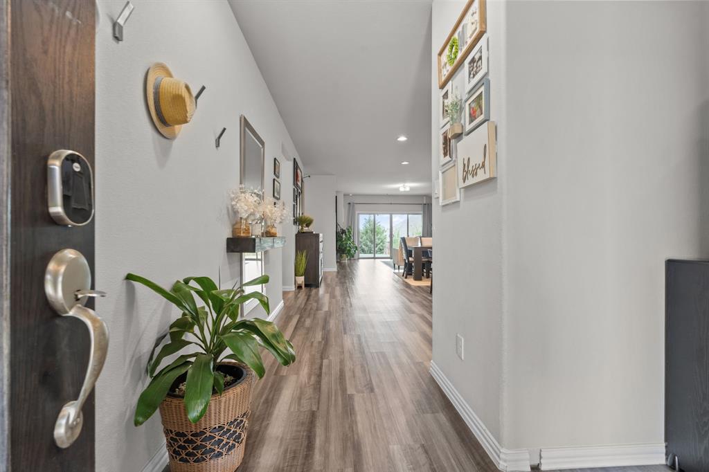 5577 Cypress Willow Bend