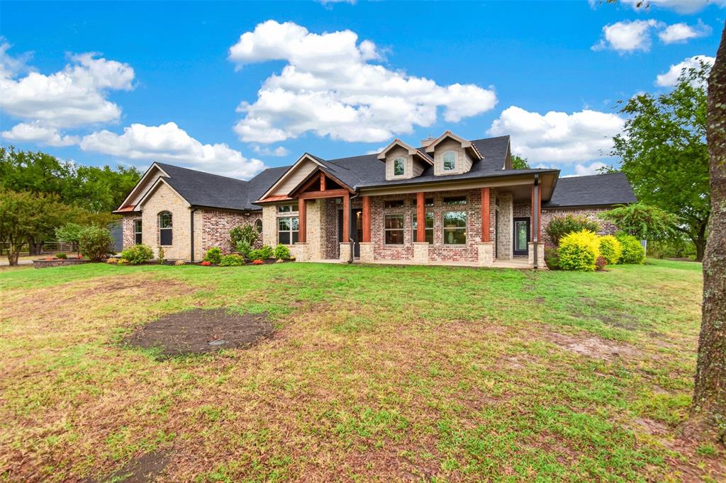 695 Harris Lane