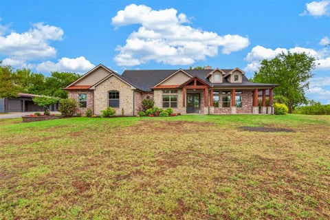 Photo of 695 Harris Lane, Whitewright, TX 75491 (MLS # 21402808)
