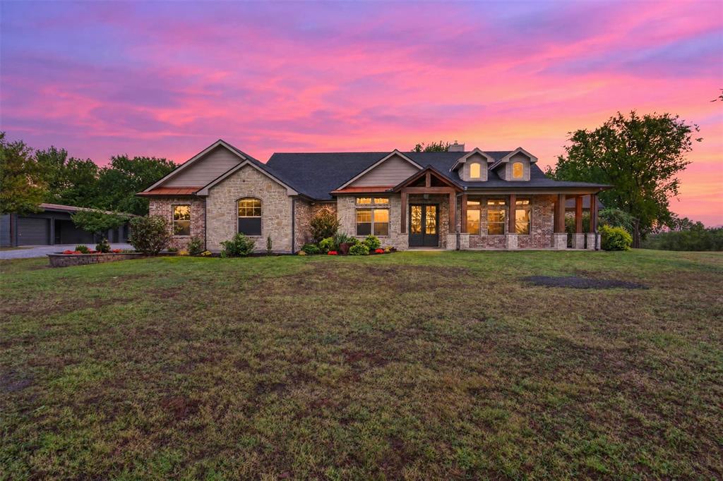695 Harris Lane