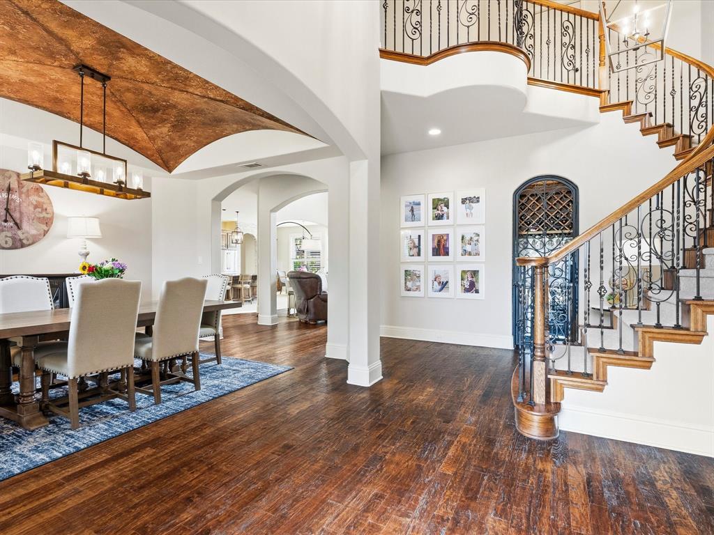 3903 Chevy Chase Lane