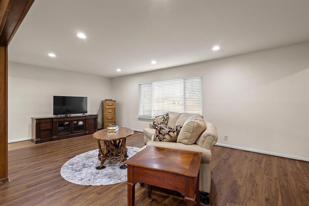 Simms B B - Residential