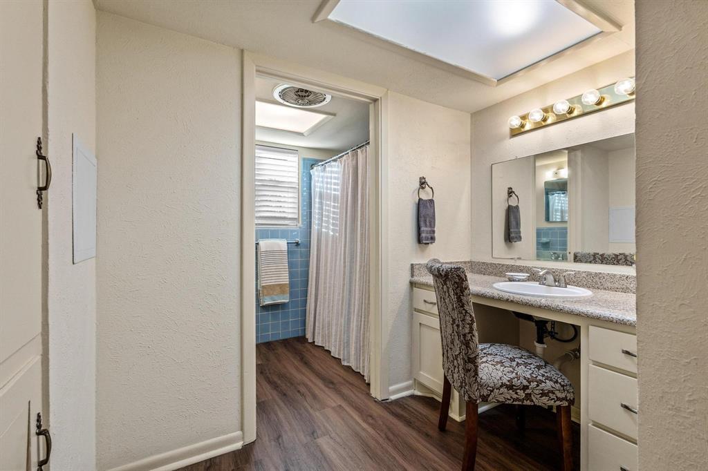 Simms B B - Residential