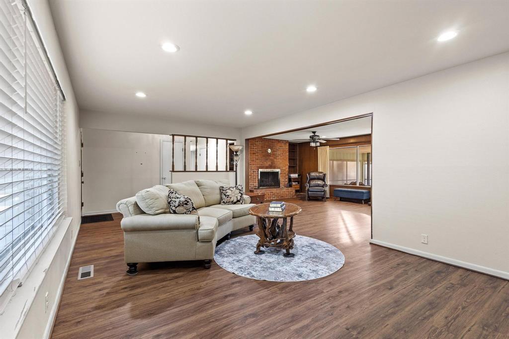 Simms B B - Residential