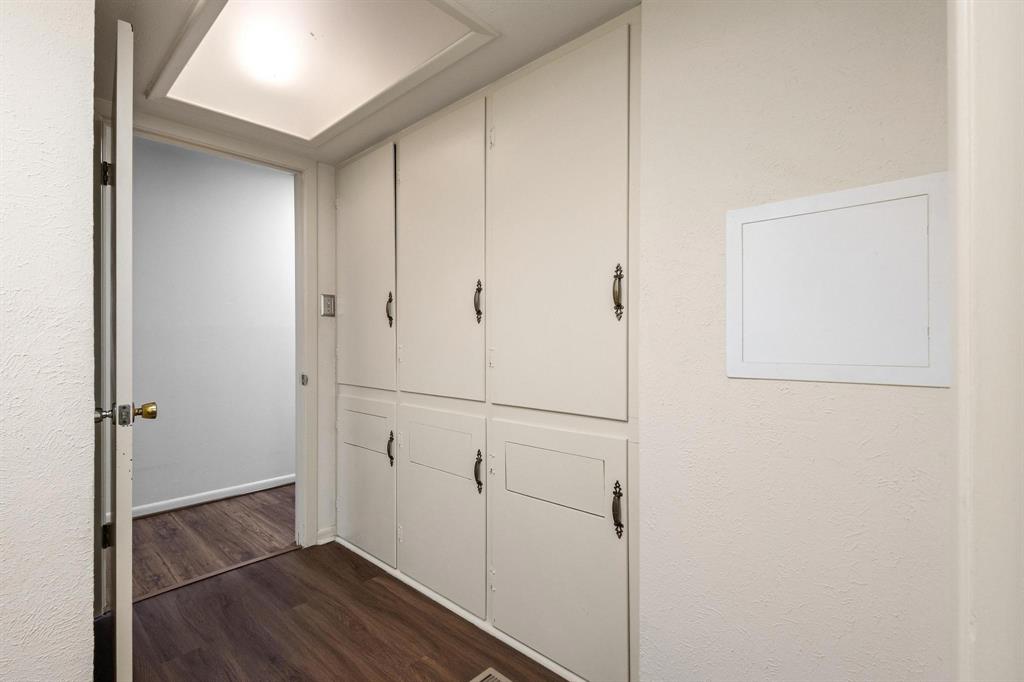 Simms B B - Residential