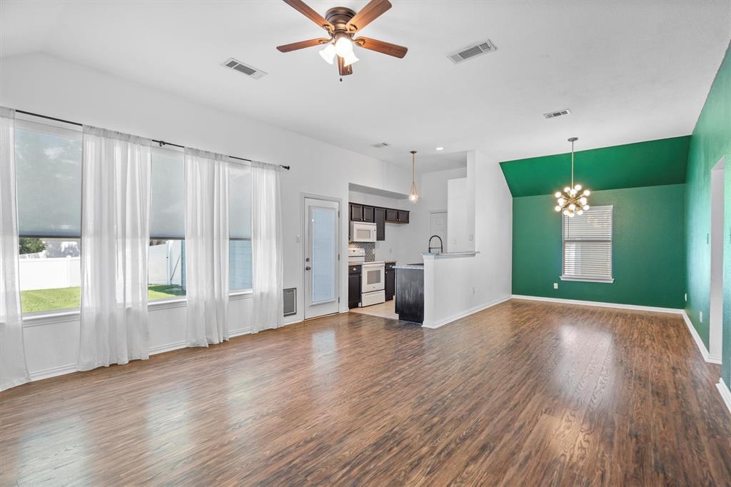 9880 Walnut Hill Drive