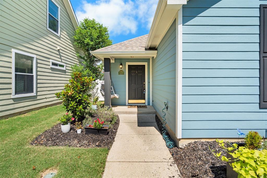 9880 Walnut Hill Drive