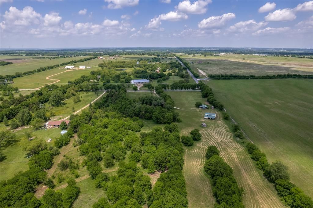 Photo of 586 Pleasant Home Road, Sherman, TX 75092 (MLS # 21258760)