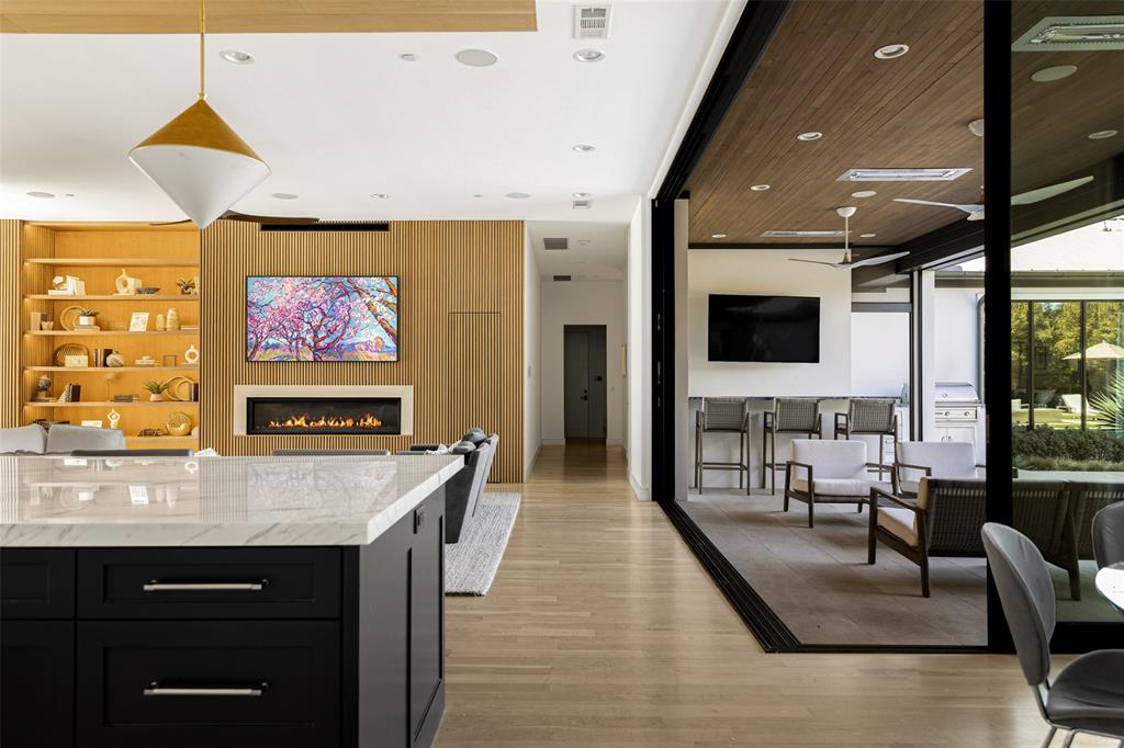 6465 Northport Drive