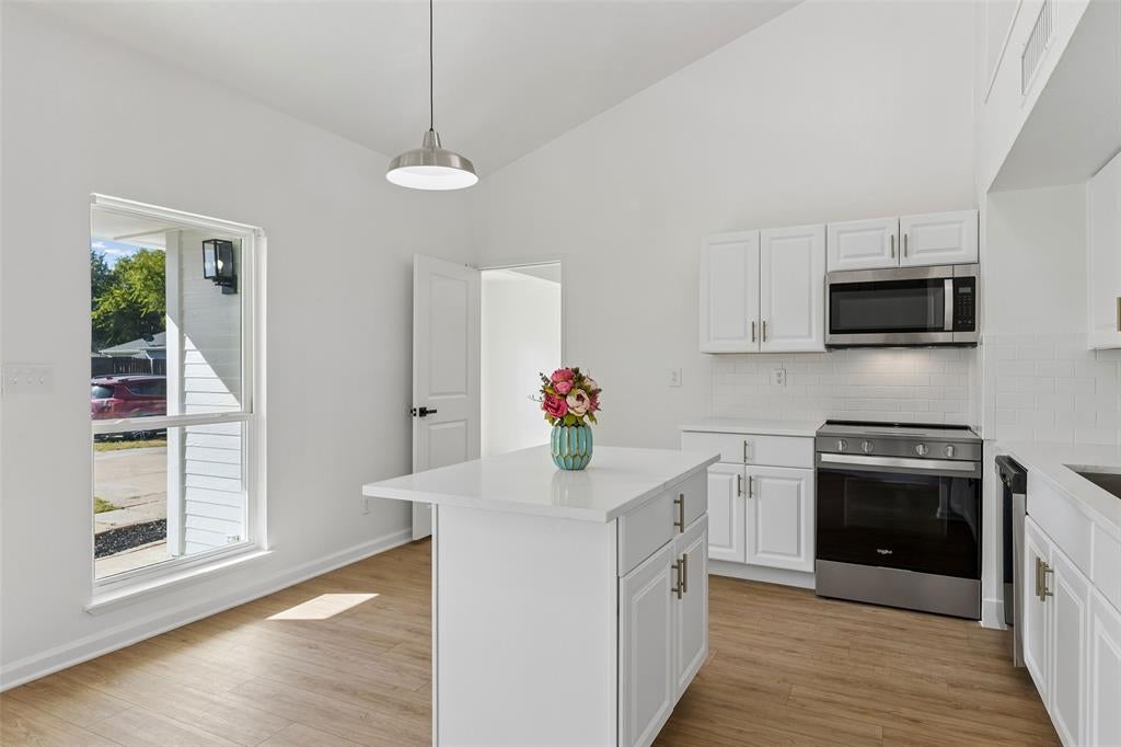 4232 Caldwell Avenue