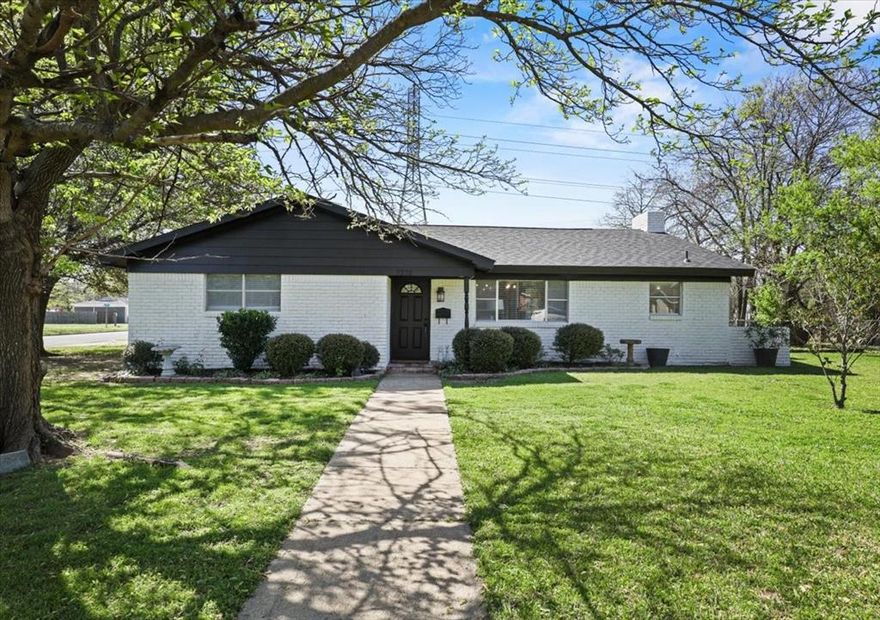 Lovely property situated on a .46 acre corner lot in a desirable neighborhood. This renovated home features an open floor plan ideal for comfortable living and entertaining. Recent updates include a new roof and fascia. The converted garage provides flexible space that can be used as an additional bedroom, office, or bonus room. Home also features two fireplaces and a walk in closet. Conveniently located near Loop 820, offering quick access to shopping, dining, and everyday amenities.