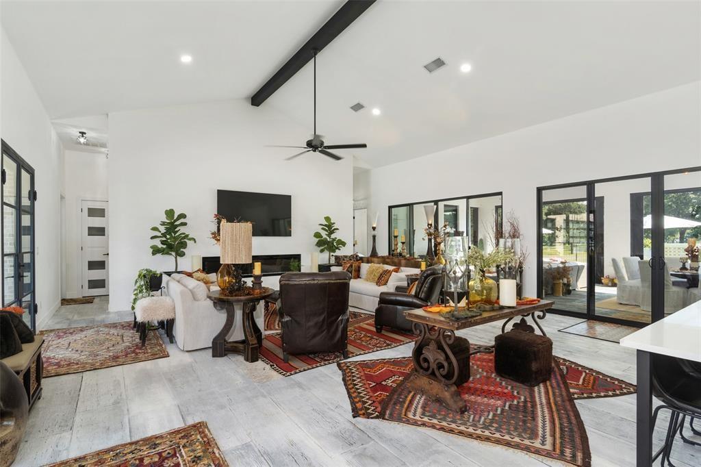 255 Private Road 5941