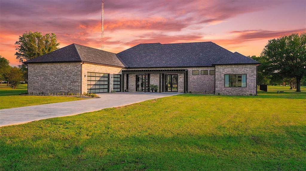 255 Private Road 5941