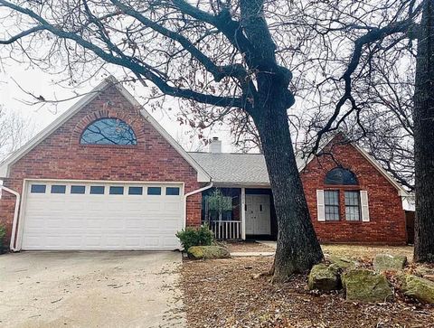 Photo of 2614 TIMBERVIEW Circle, Corinth, TX 76210 (MLS # 21216756)