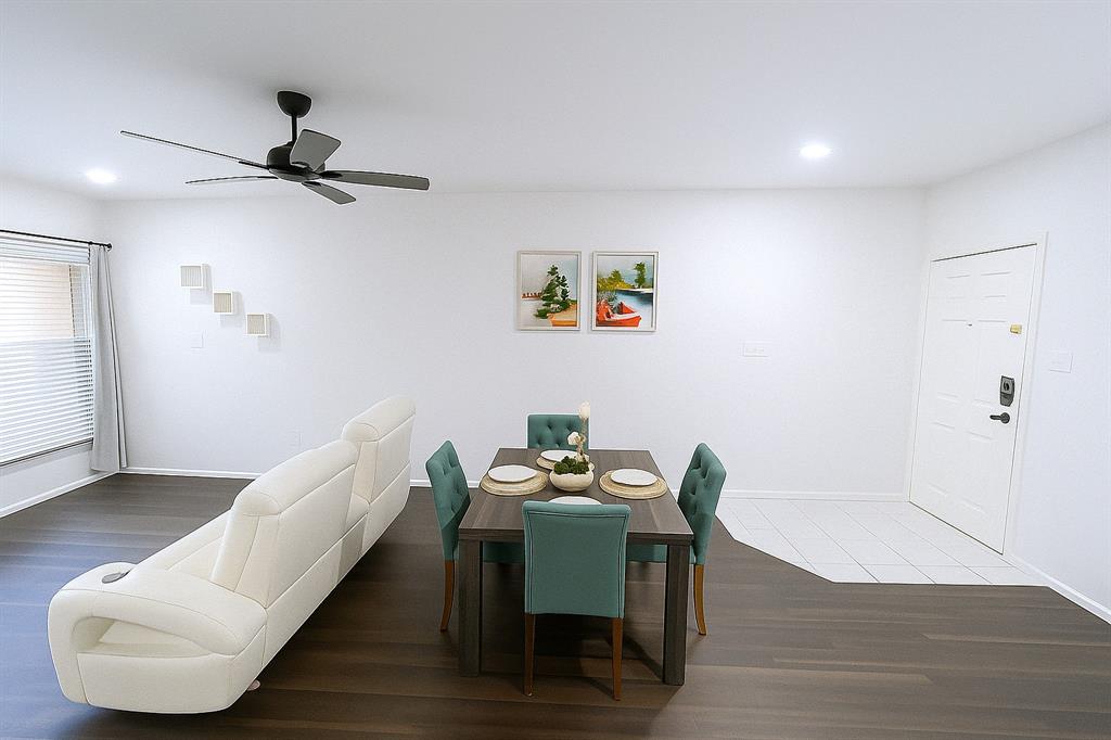 Casa Blanca Condos - Residential