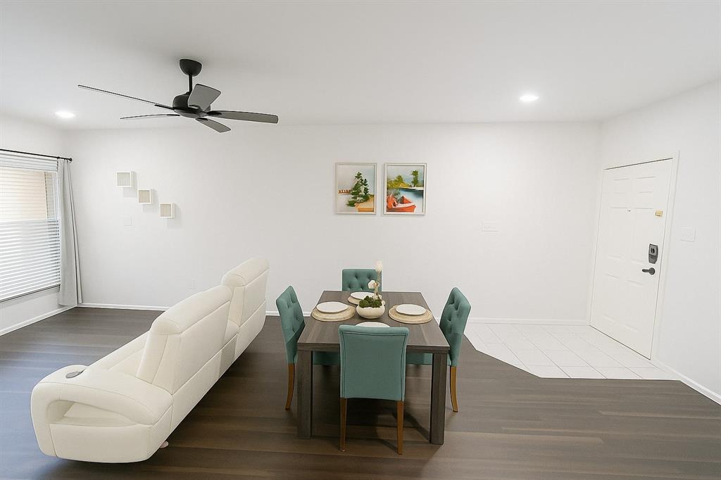 Casa Blanca Condos - Residential