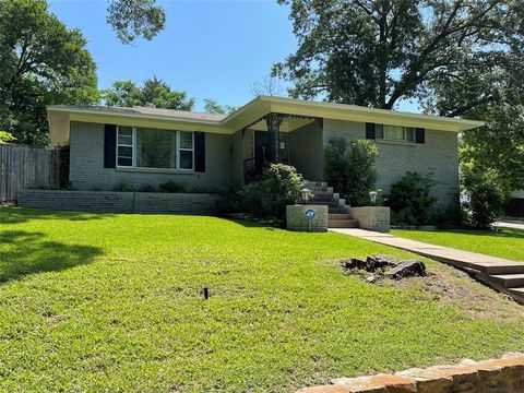 3608 Oak Creek Circle Dallas TX 75227