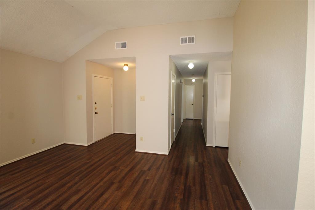 LAKECREST ESTATES - Residential Lease