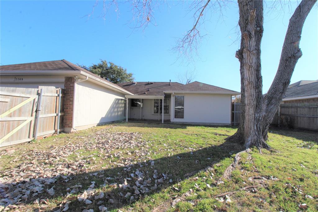 LAKECREST ESTATES - Residential Lease