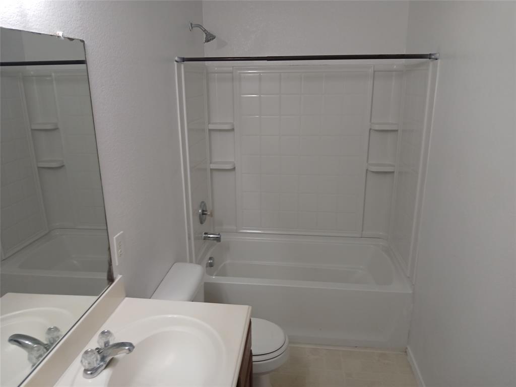 Heritage East A Ph 1 Add - Residential Lease