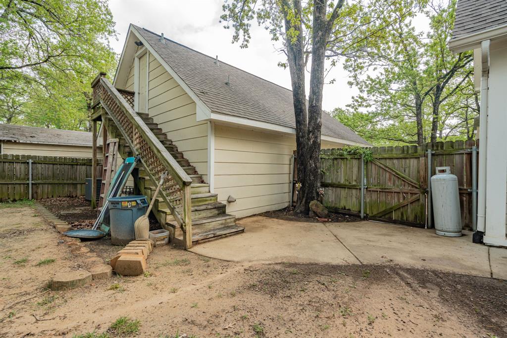 J PING SUR - Residential