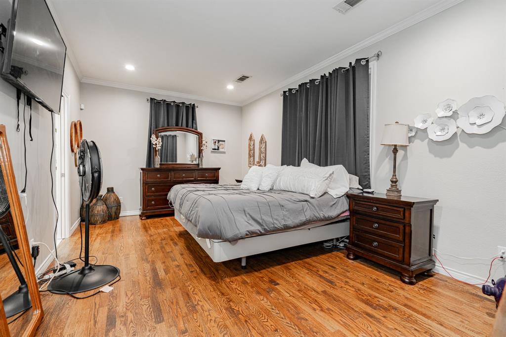 J PING SUR - Residential