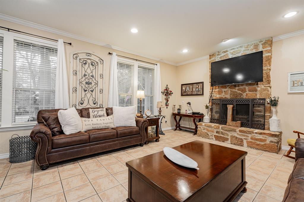 J PING SUR - Residential