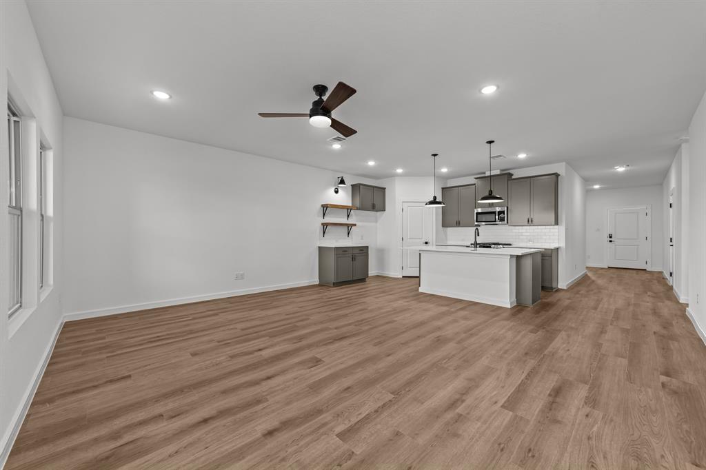 512 Brookside Drive