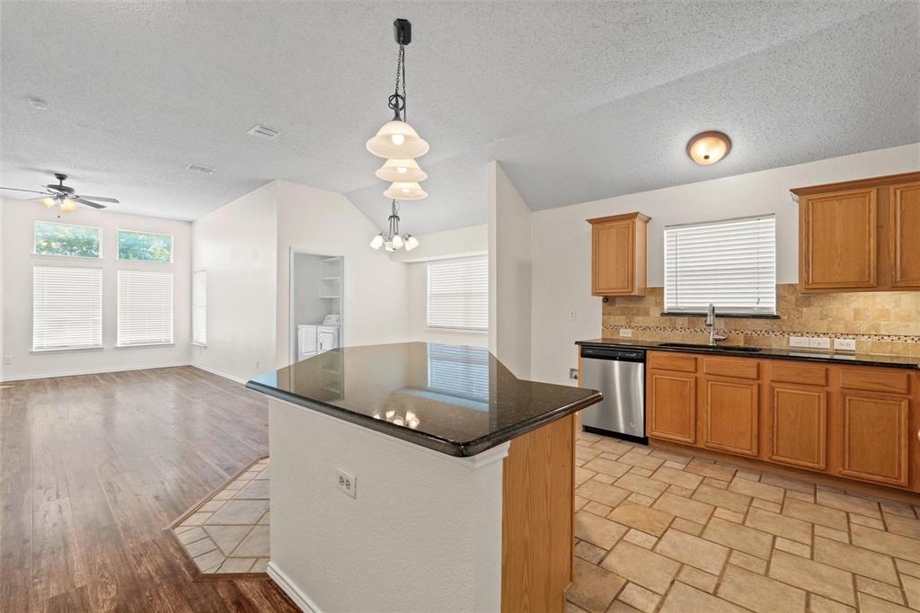 1526 Sugar Bush Trail