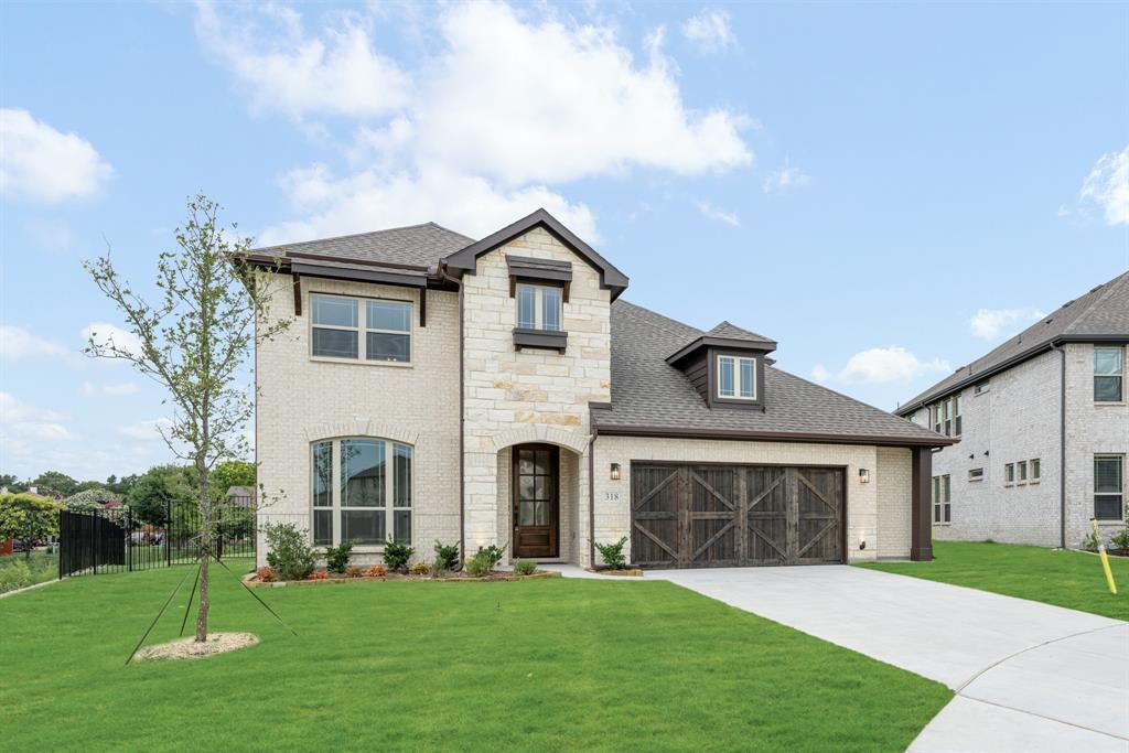 318 Mandarin Circle