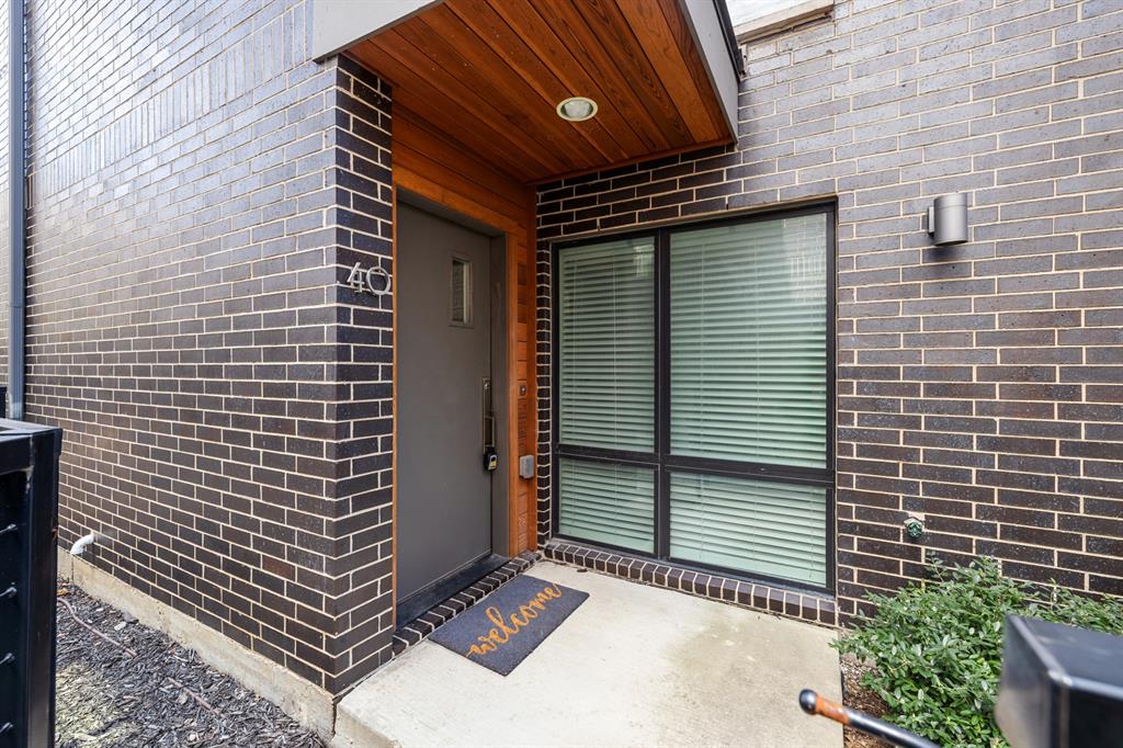 Quarter Residences - Residential