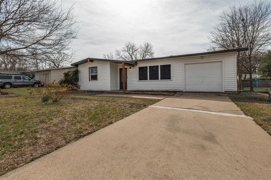 This beautiful 3-bedroom, 1.5-bath home in Arlington has been fully updated from foundation to roof, including new flooring, an updated kitchen, and updated bathrooms. The functional layout makes the most of the space, and the backyard is perfect for relaxing, entertaining, or gardening. Bright and inviting interiors create a comfortable, move-in ready feel. Conveniently located near major highways, restaurants, shopping, and entertainment, including AT&T Stadium, Globe Life Field, and Six Flags Over Texas, this home offers a perfect combination of comfort, style, and convenience!