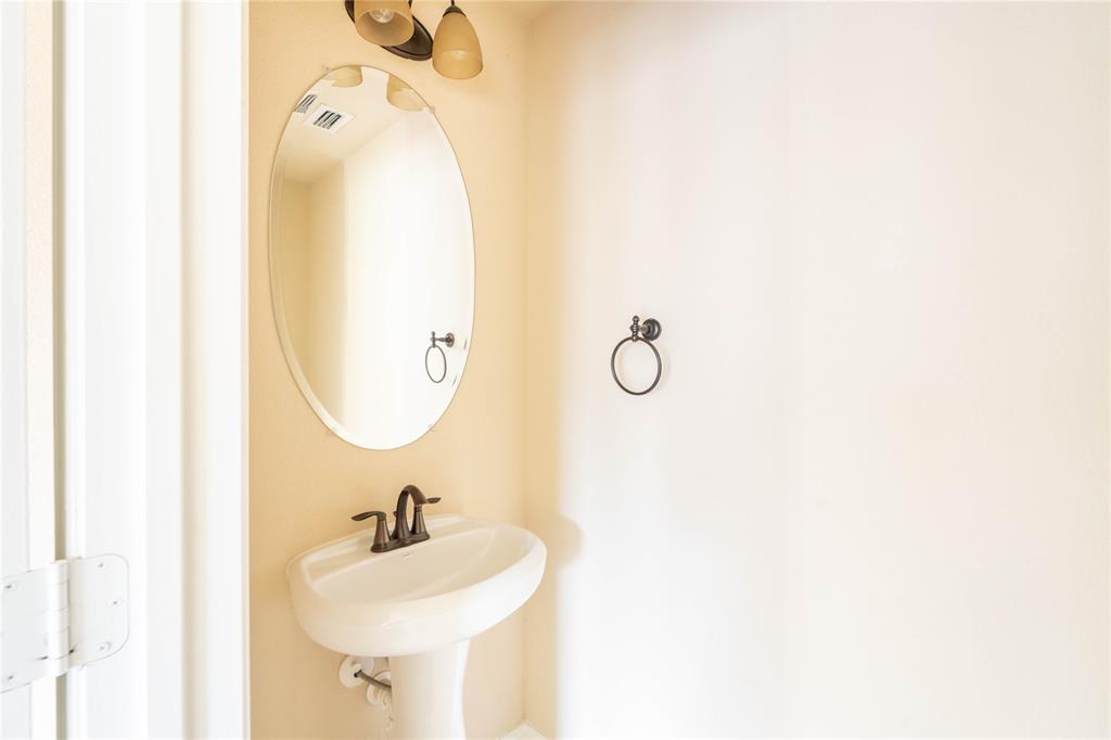 WATERS EDGE PH 2 - Residential