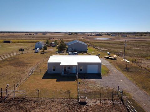 Photo of 3300 Airport Road, Tioga, TX 76271 (MLS # 20992038)