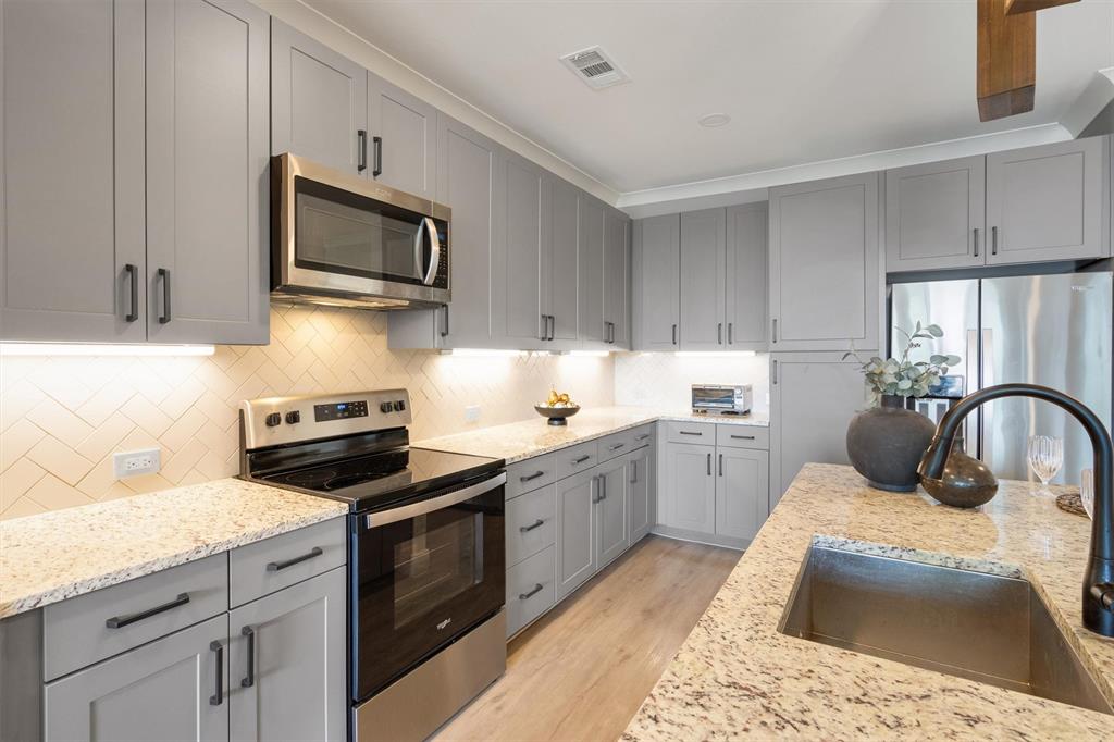 3517 Windhaven Parkway 2501