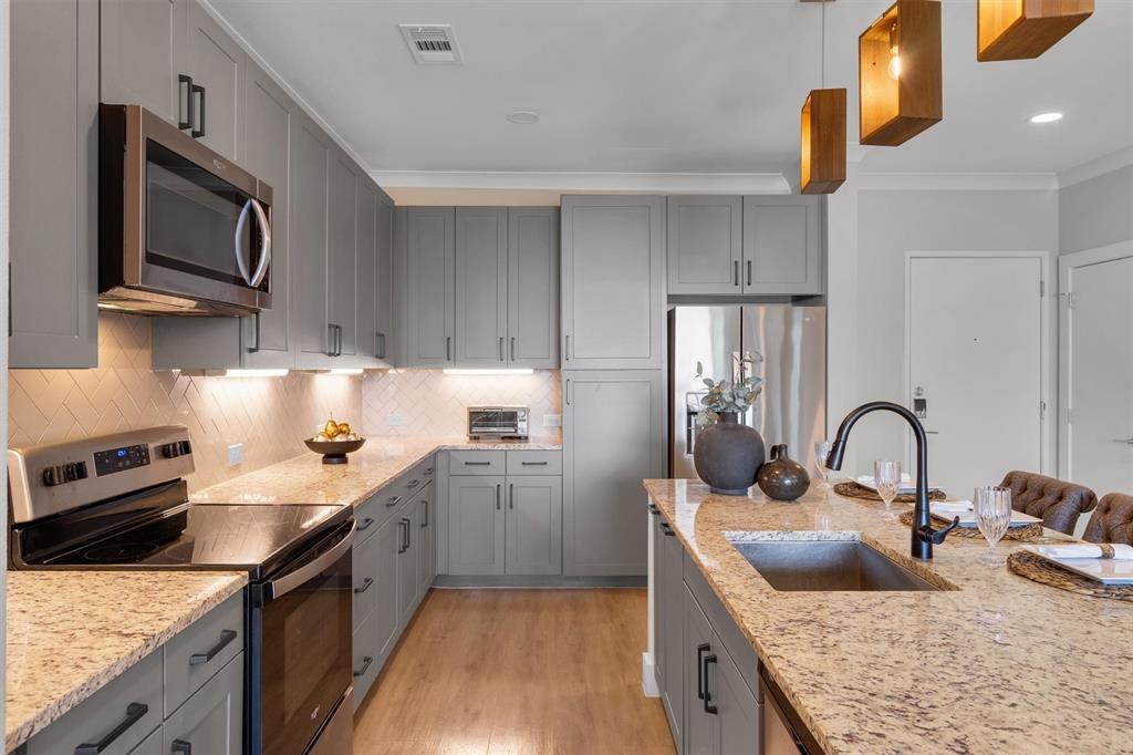 3517 Windhaven Parkway 2501