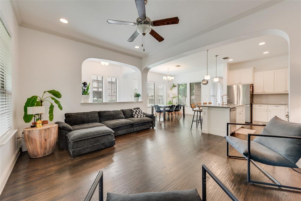 1217 Harris Hawk Way