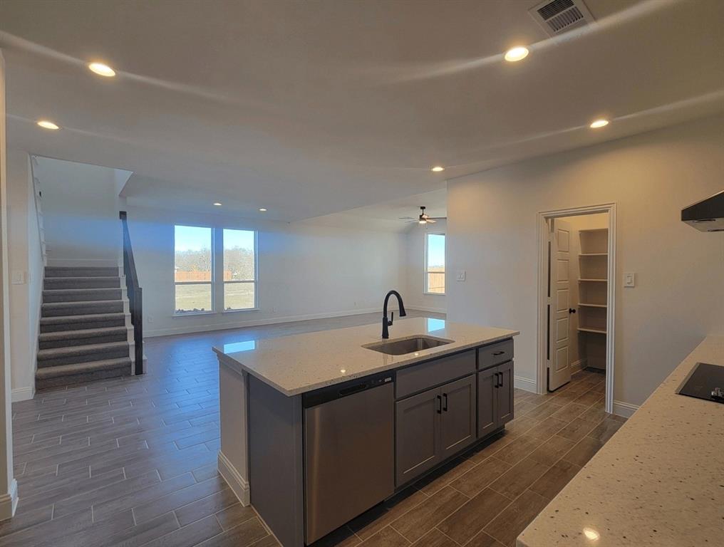 Summer Crest - Residential