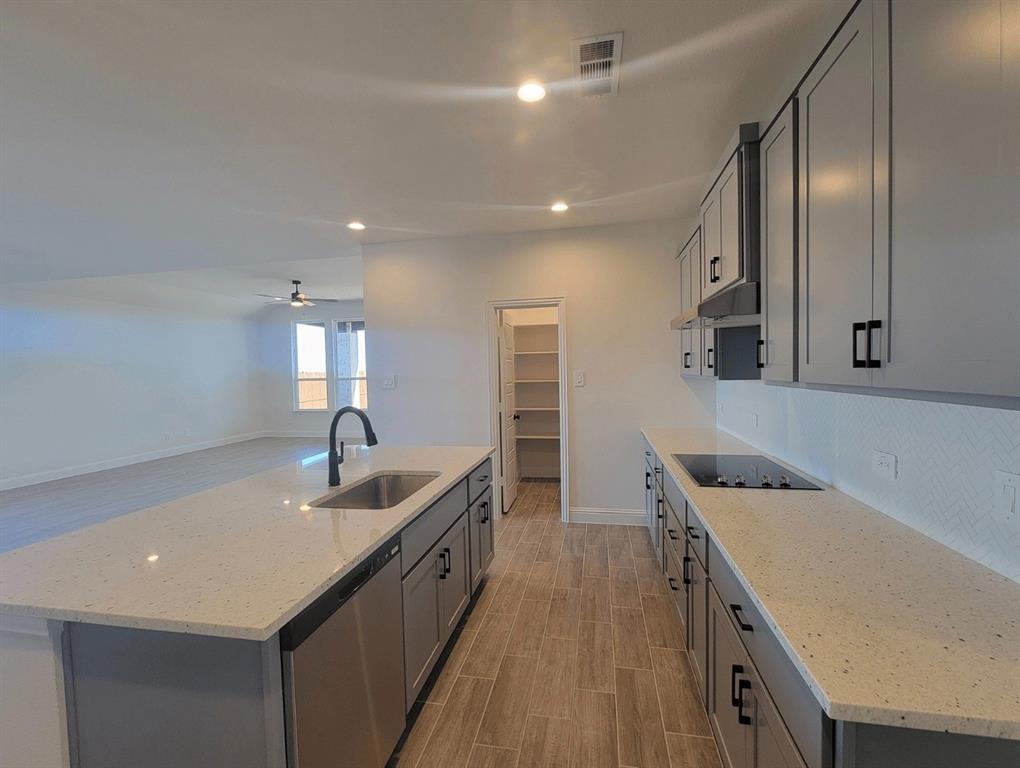 Summer Crest - Residential